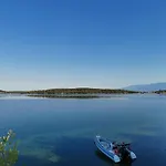 Saint Andrews Bay Μηλιά